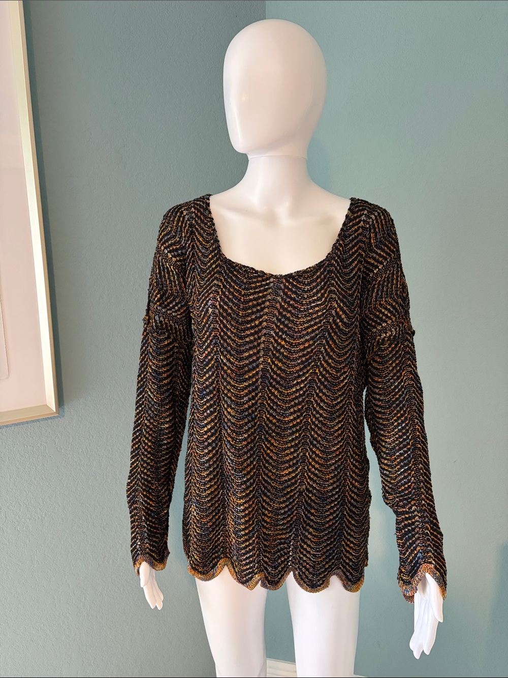 Vintage French Rags Black Multicolor Scalloped Knit Scoop-Neck Sweater